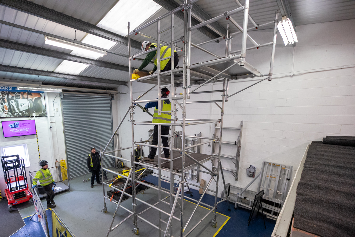 Mobile access towers in the training hall